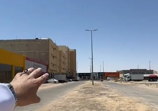 مستودع للبيع سكاكا — صورة 2