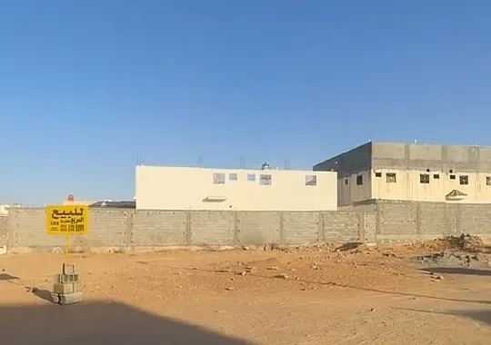 أرض للبيع جنوب الفيصلية (حي الفرسان) على شارعين في الفرسان — 736 م²