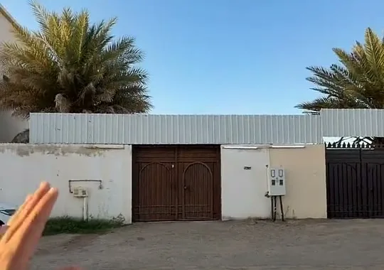 استراحة للبيع في حي الزهور سكاكا — صورة 3