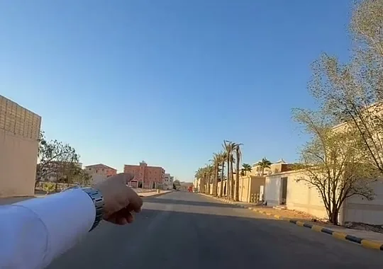 أرض للبيع في حي العزيزية سكاكا — صورة 2