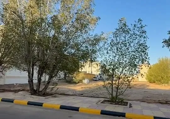 أرض للبيع في حي العزيزية سكاكا — صورة 3